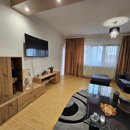 Didi Apartament Craiova Kültér fotó